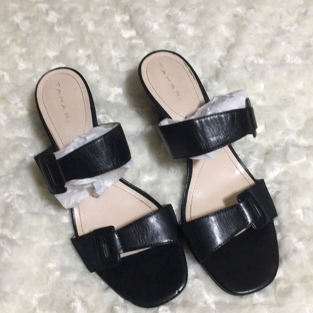 🌺🌺Tahari Leather Sandals🌺🌺